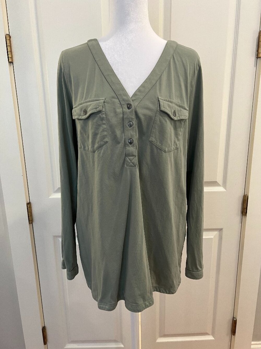 J.Jill Sage Green Long Sleeve Henley Utility Top Size M